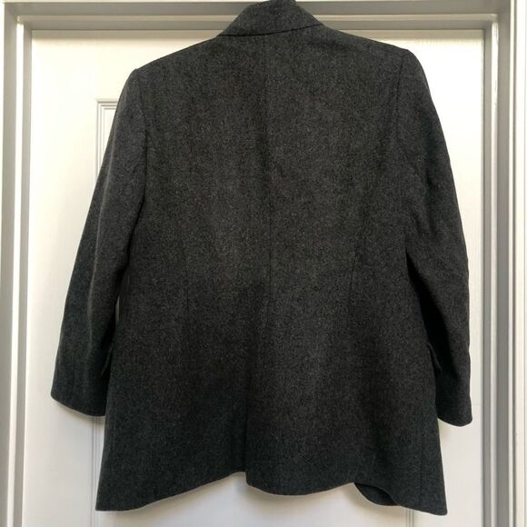 LIKE NEW grey Michael Kors wool blazer size 6 - Picture 10 of 10